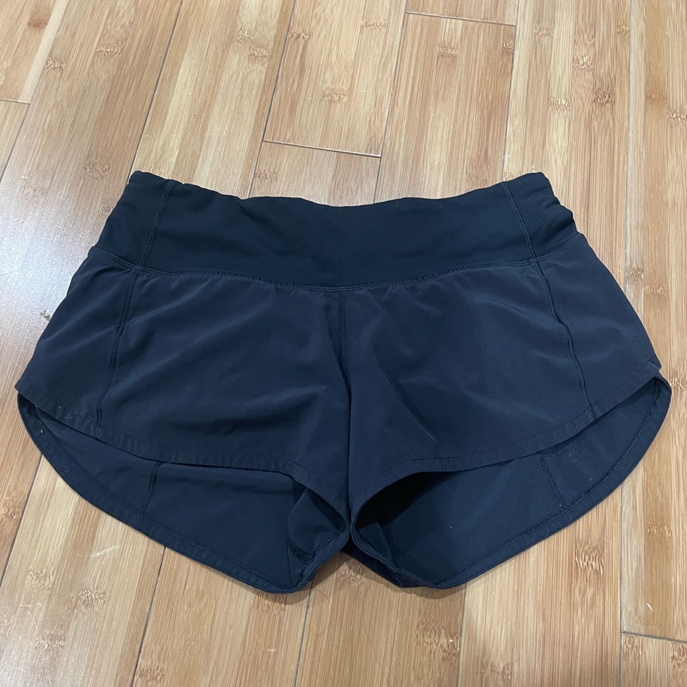 COPY - Lululemon speed up low rise 2.5”, gently used black shorts